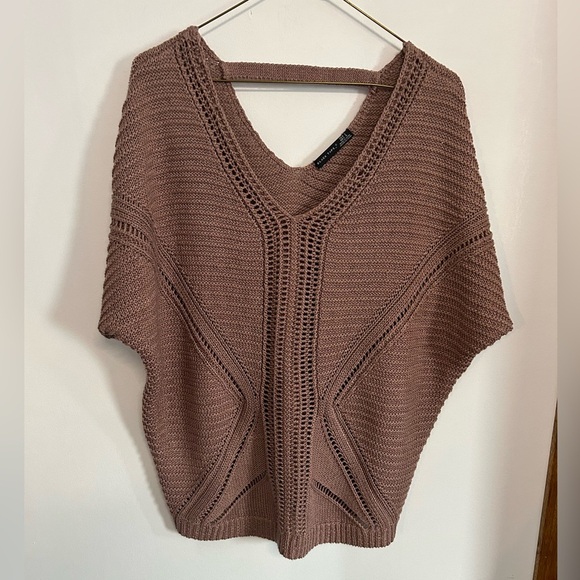 Black Tape_ Sweaters - Black Tape_ V-Neck Knit Poncho Sweater in Mauve Brown